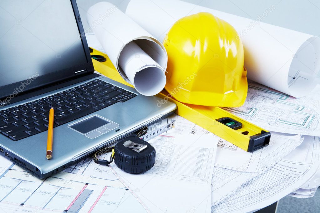 Planos y equipo de ingeniería